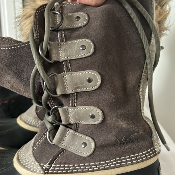 SOREL JOAN OF ARC winter boots. GUC size 7 - Picture 3 of 11
